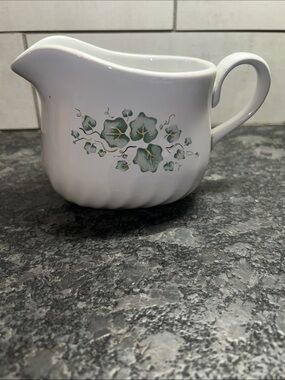 Corelle Calloway Ivy White Ceramic Creamer or Gravy Boat Green Floral Desig